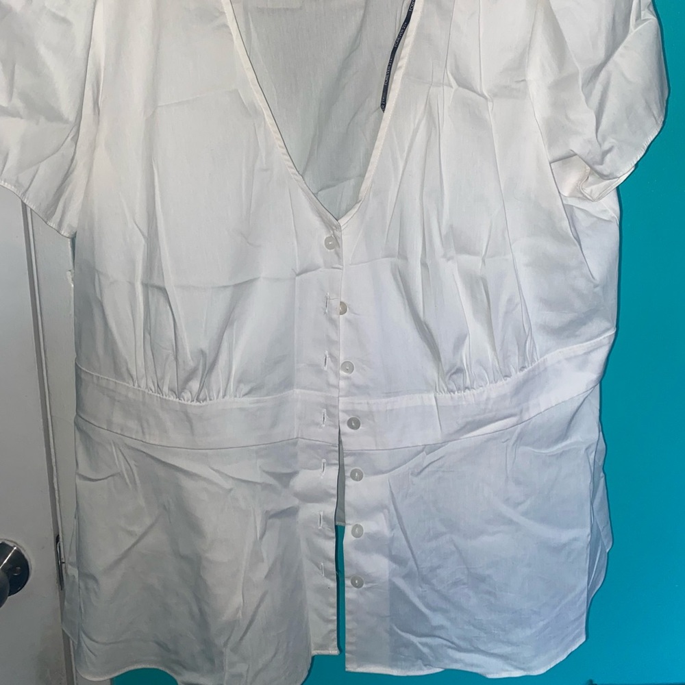 ALL WHITE BLOUSE NEVER WORN